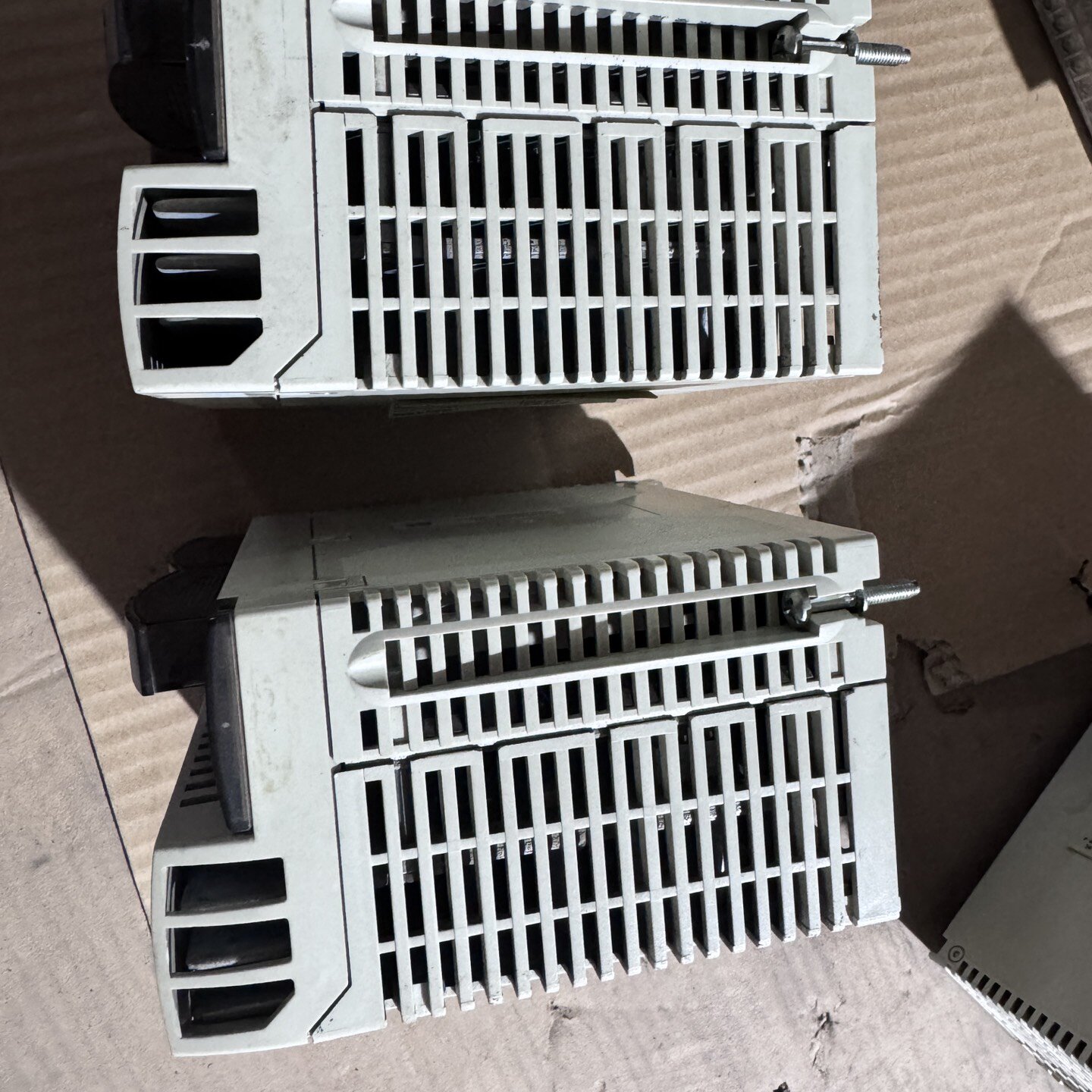 施耐德Modicon Premium PLC模块，型号是TS--议价商品