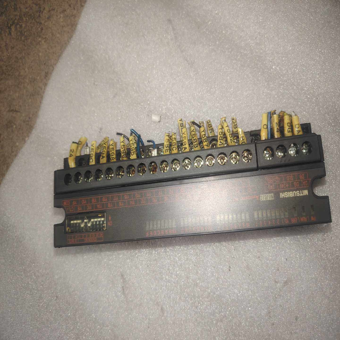 三菱远程控制模块AJ65SBTB1-32T1，日本原装，实物--议价商品