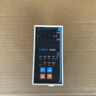 NIPPON 2048V PID Regler 3