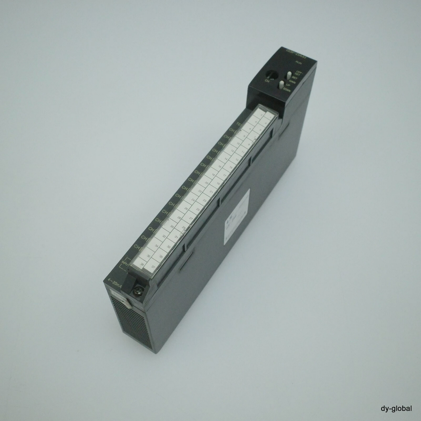 LG模拟输入/输16chG3F-DA4IV2.1PLC-I-16319L15