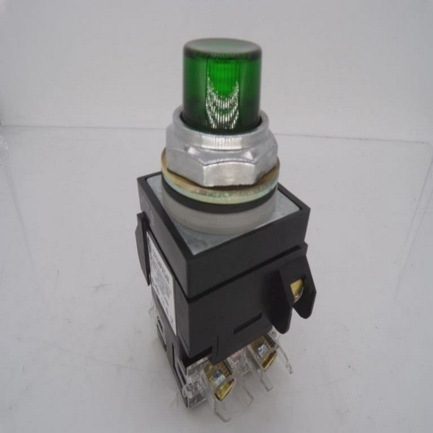 通用电气CR104PB-L11G1S8PUSHBUTTON