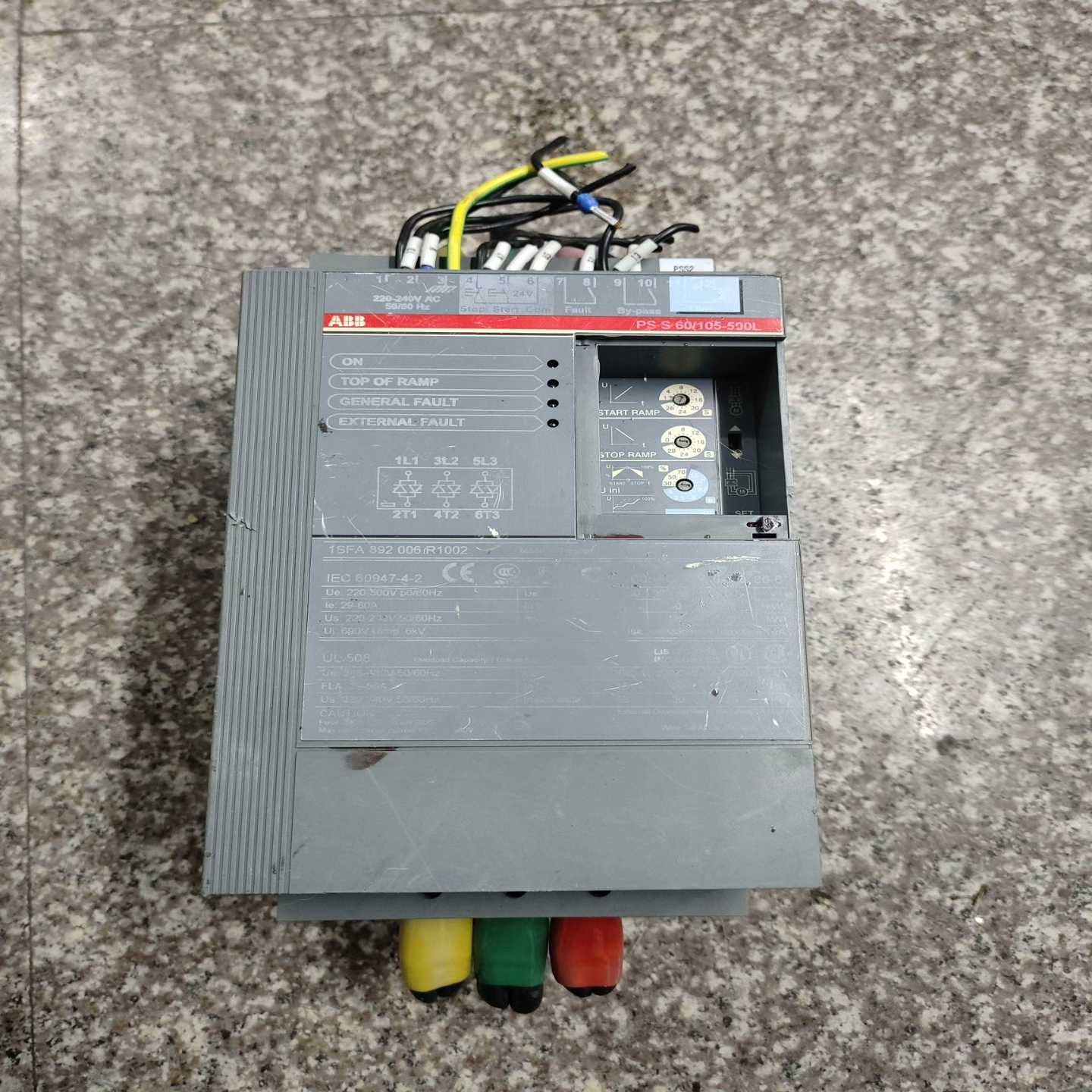 ABB软启动器PSS60/105-500L，拆机品，外观--议价商品