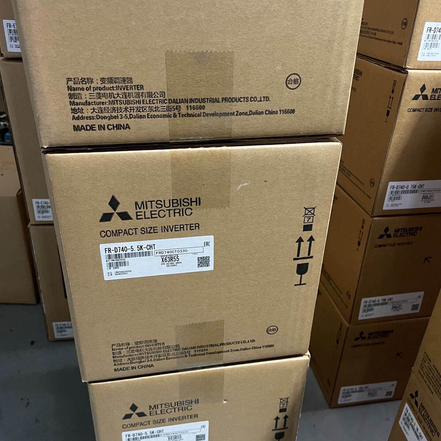 三菱E700变频器FR-E740-7.5K-CHT--议价商品