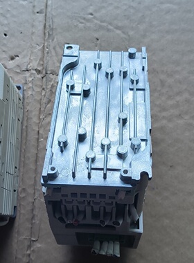 安川变频器CIMRVT2A0002BAA0.4KW0.