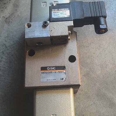 SMC. DXT513HR-A-5DZ1. 双头电磁阀--议价商品