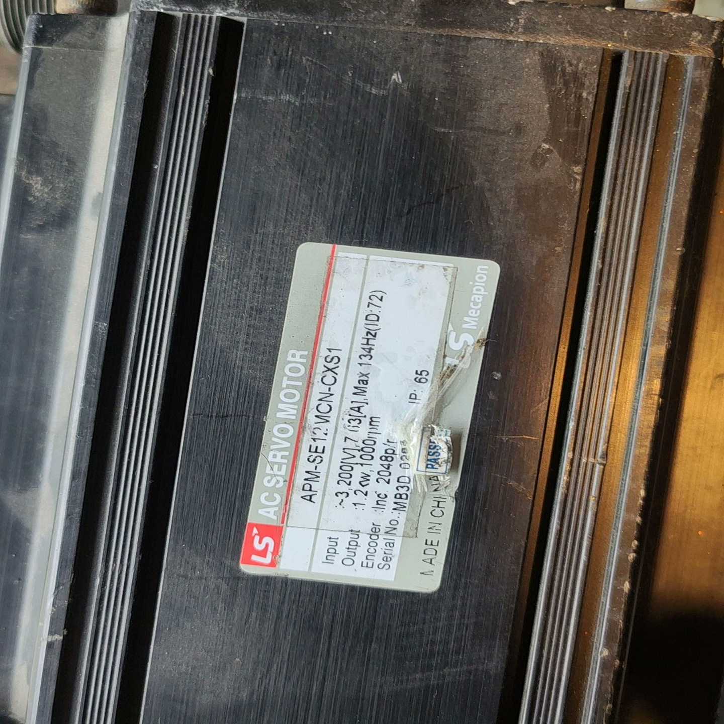 议价ls伺服电机apm-se12mcn-cxs1