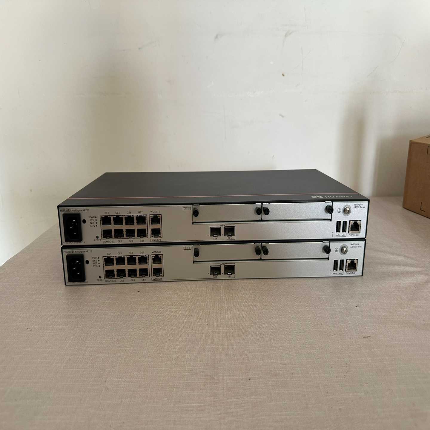 询价~华为企业级路由器AR720路由器。