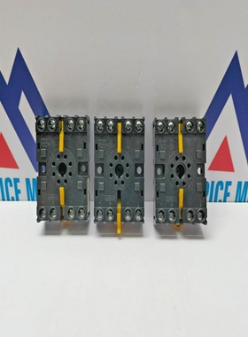 OmronP2CF-08-ERelaisBuchse8Pin-Menge3Teile