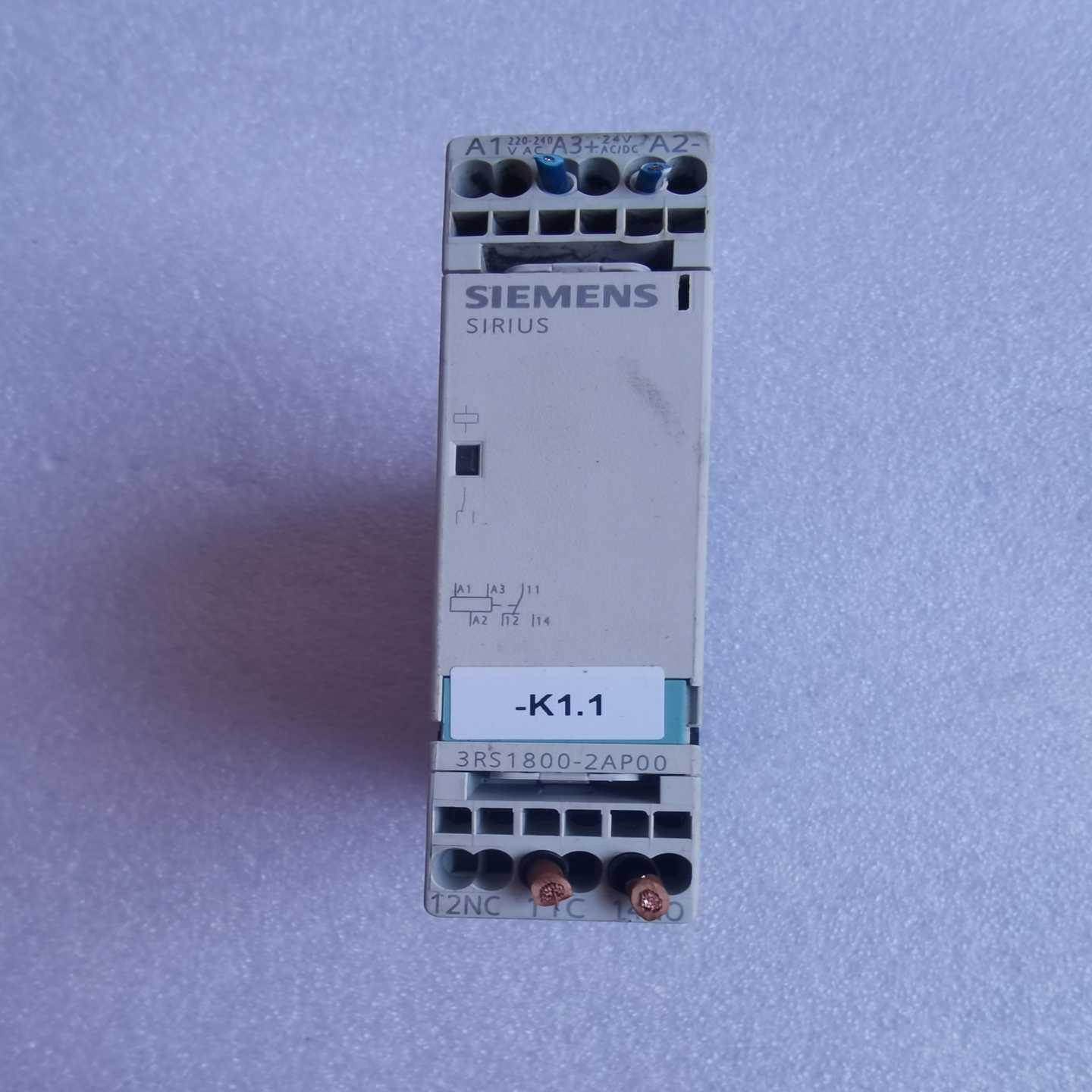 西门子继电器3RS1800-2AP00拆机货，物品实图拍摄--议价商品