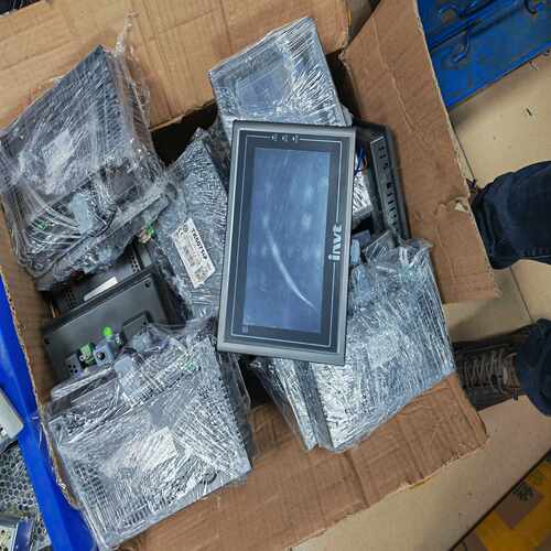 询价英威腾7寸触摸屏，型号VS-070HE-1，仓库有10台，成