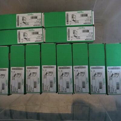 议价施耐德全新模块140CRA93100引入配接器