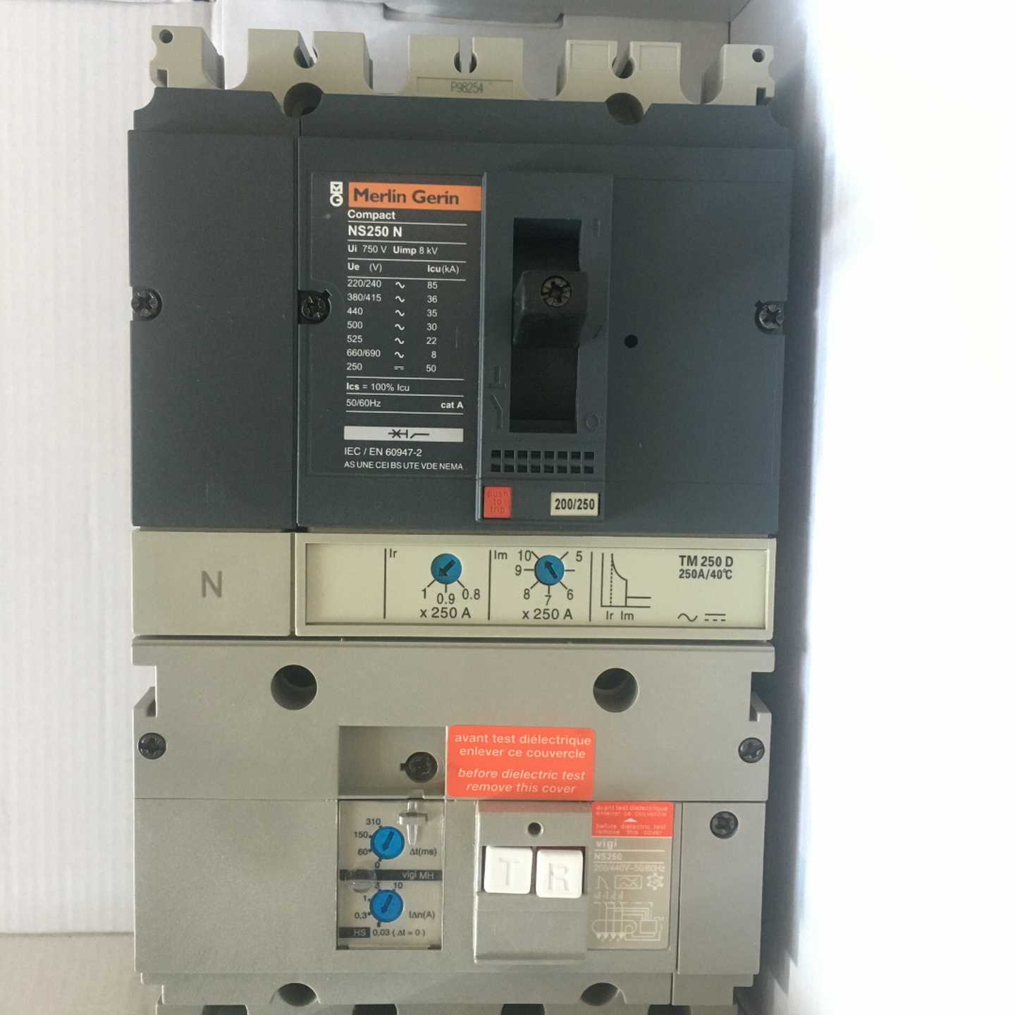 库存梅兰日兰NS250N Vigi漏电保护器漏电开关4P~询价