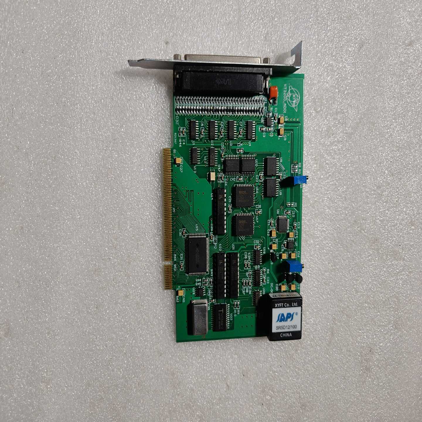 咨询-KT3200-AD01PCI工控机卡，外观如