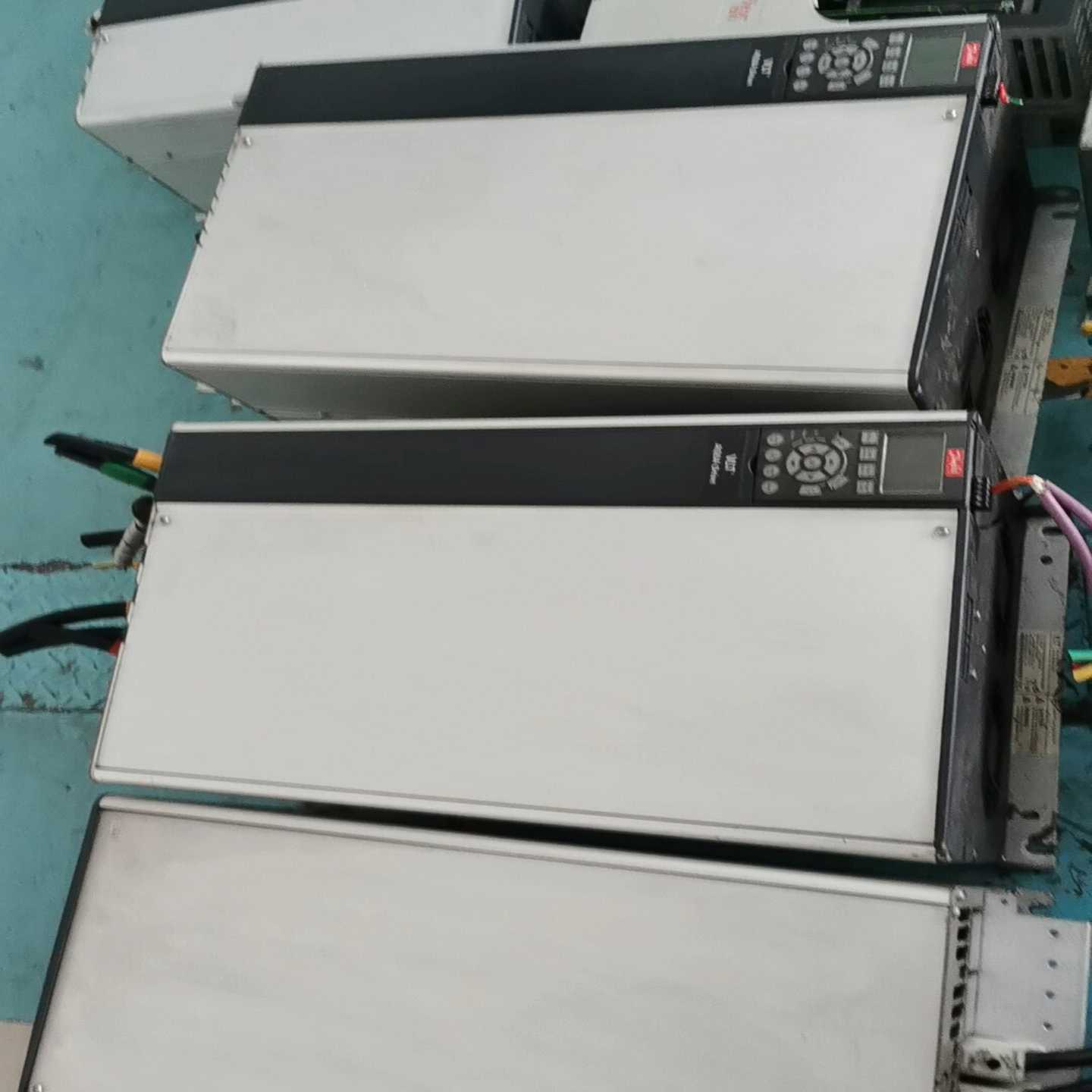 丹佛斯202系列变频器，FC-202P90KT4E20H，9询价