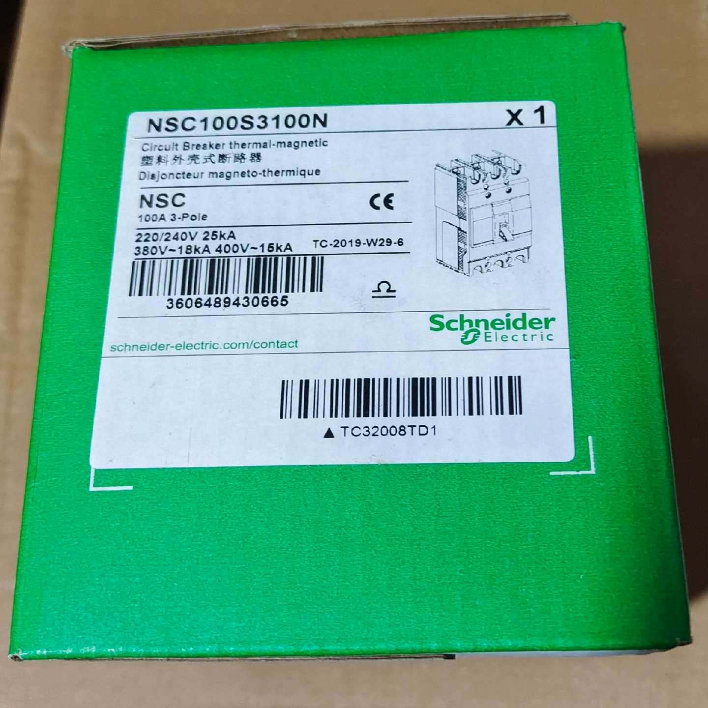 询价施耐德塑壳断路器NSC100S3100N，全新正品，如图议价