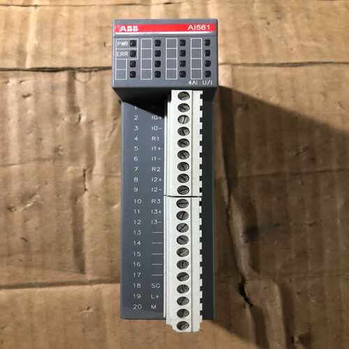 AI561模拟量输入模块，的，，有点磕碰，成询价