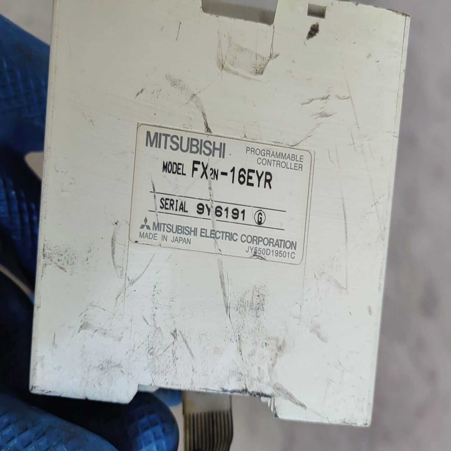 三菱PLCFX2N-16EYR十六点输出模块，成色见图，功--议价商品