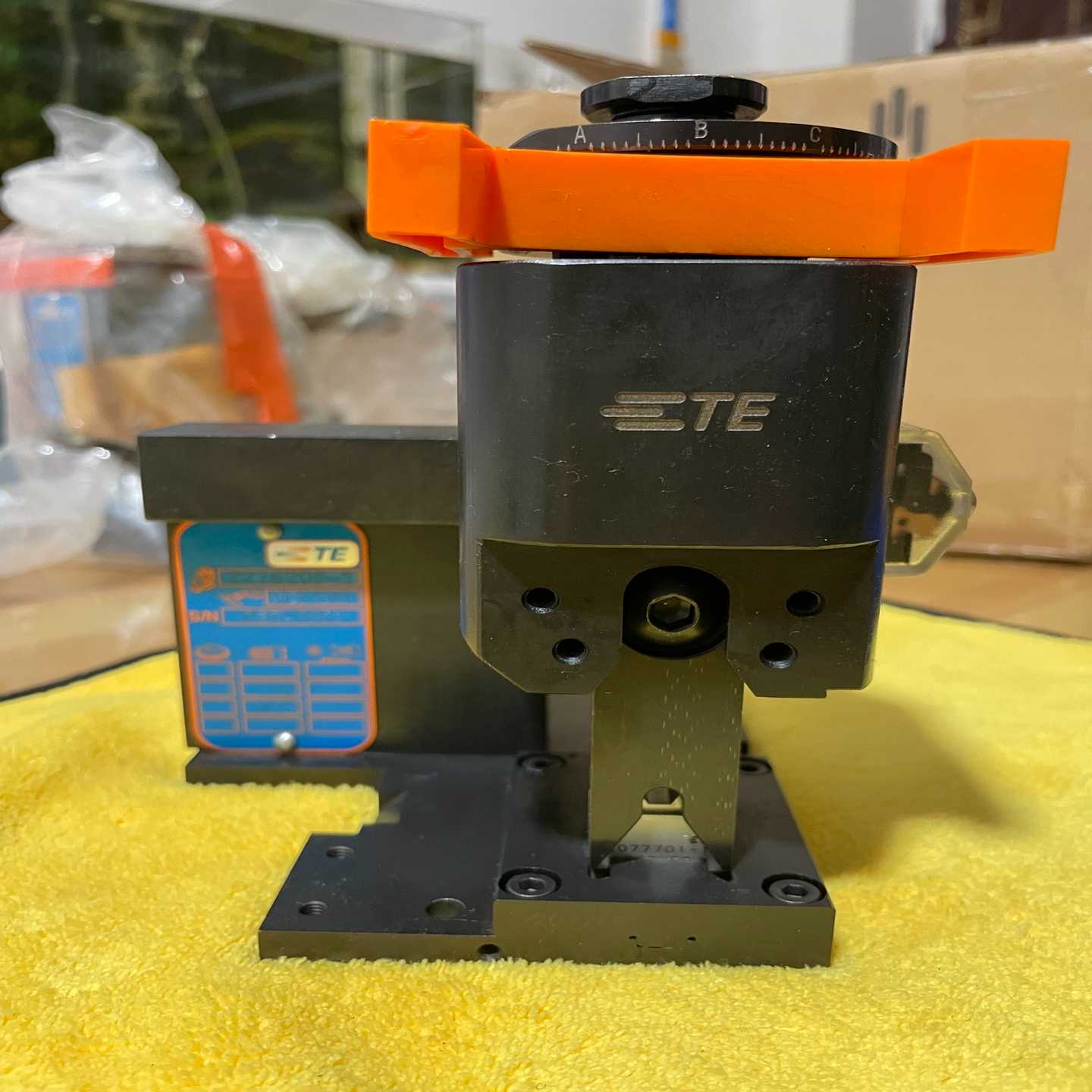 议价TE泰科电子压接模j具2276208-1全新未使用过，实物现货/维修