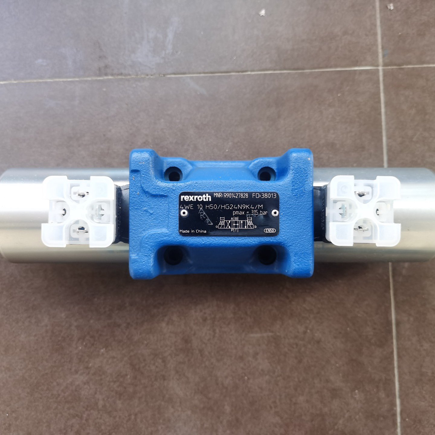 议价力士乐R901427828液压电磁阀4WE10H5X,电子元器件市场,连接器,淘宝优惠券,粉丝福利购,淘宝优惠卷