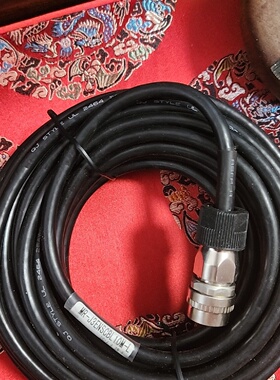 议价库存纯新三菱MR-J3ENSCBL10M-L，伺服线缆实物如