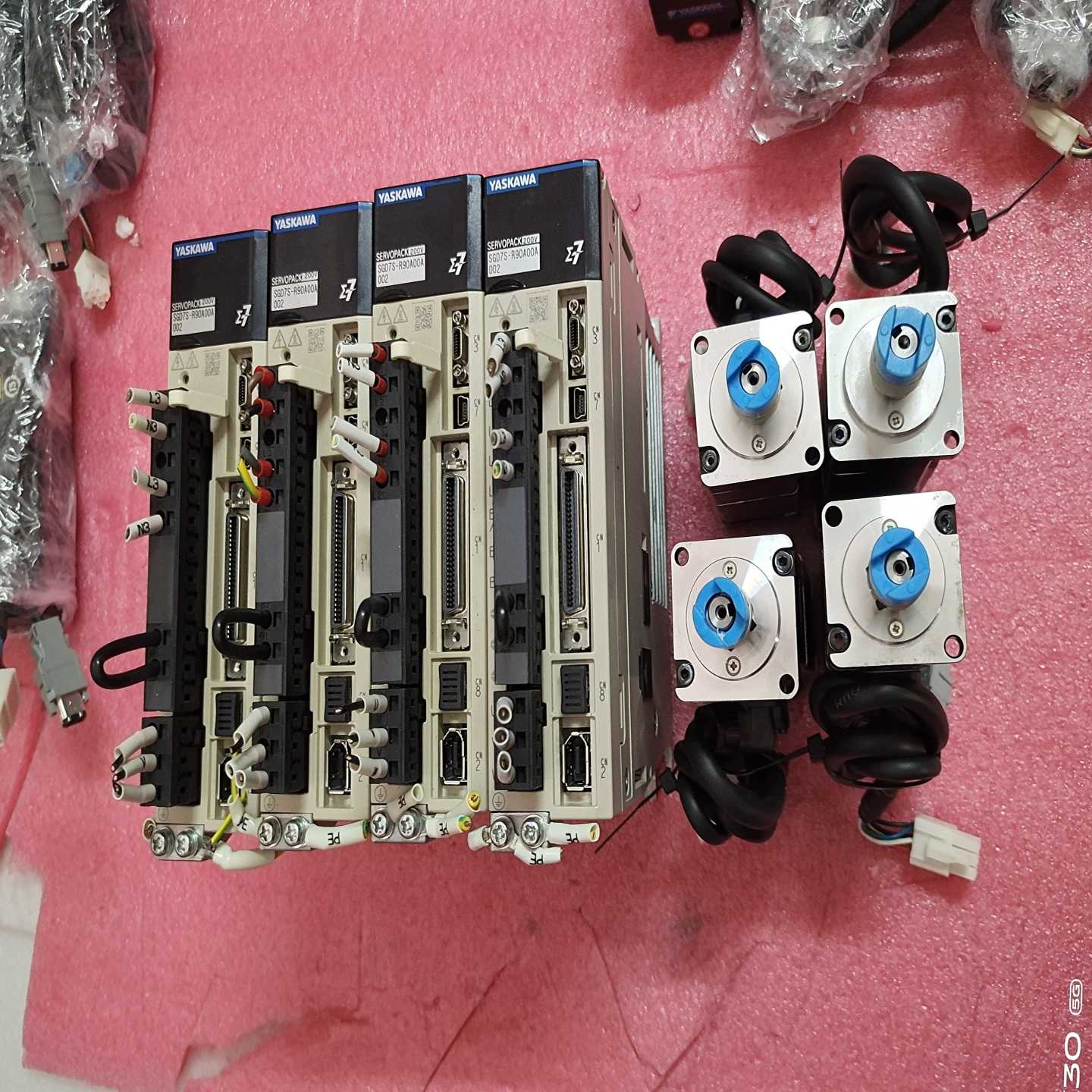 SGD7S-R90A00A +  SGM7J-01AFC6E【卡奥电子】