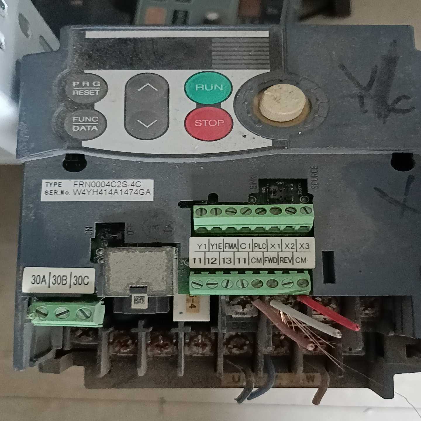 FRN0004C2S-4C富士0.75KW适用