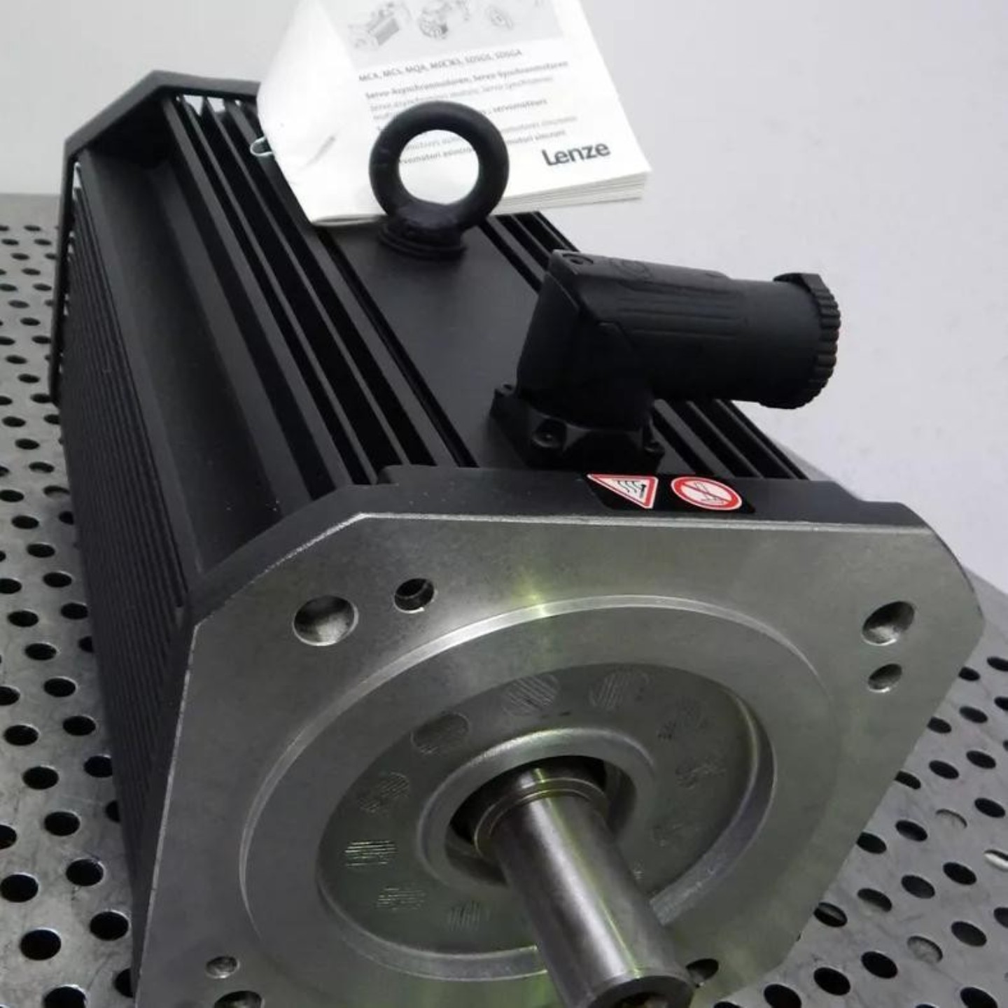 配件MCA 17N41-RS0B0-B24R-ST6S00N-R2SU 伦茨伺服电机功能正议价