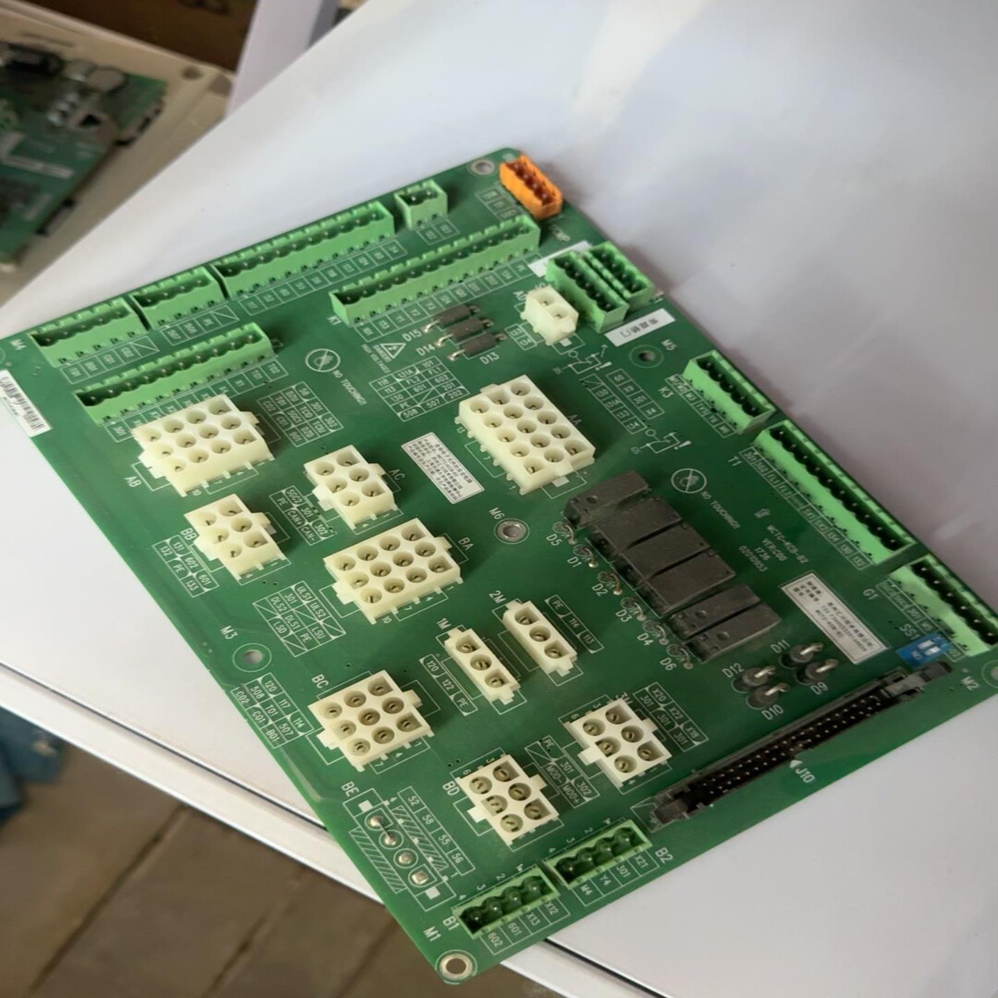 MCTC-KCB-B2电梯接线板接口板MCTC-KCB-B--议价商品