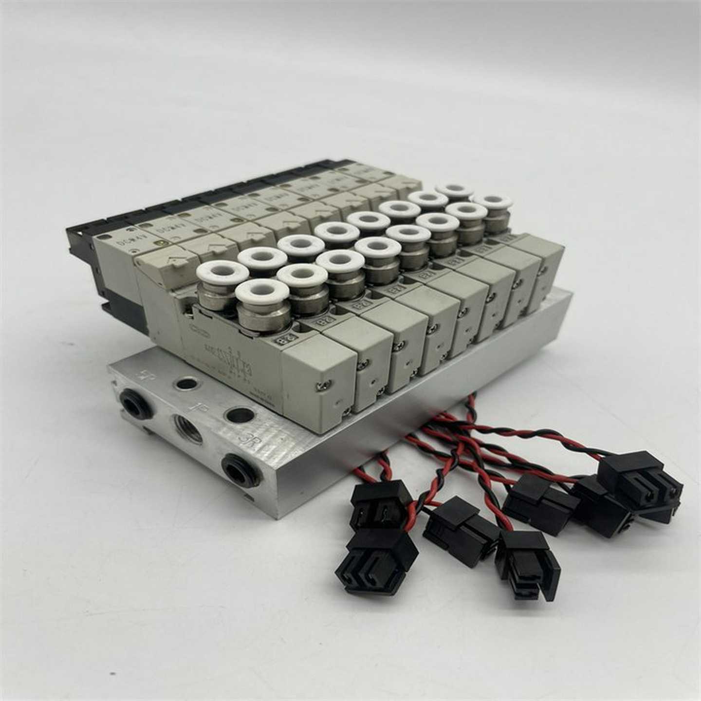 日本CKD喜开理电磁阀4GD319-08-BC-34GD319fR-08-E2C