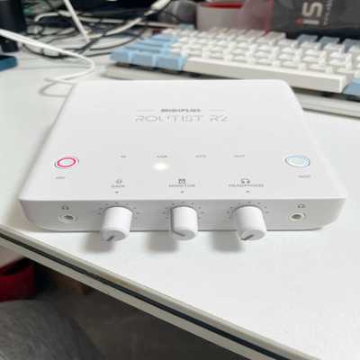迷笛r2声卡midiplus网红声卡库存没用几次成色--议价商品