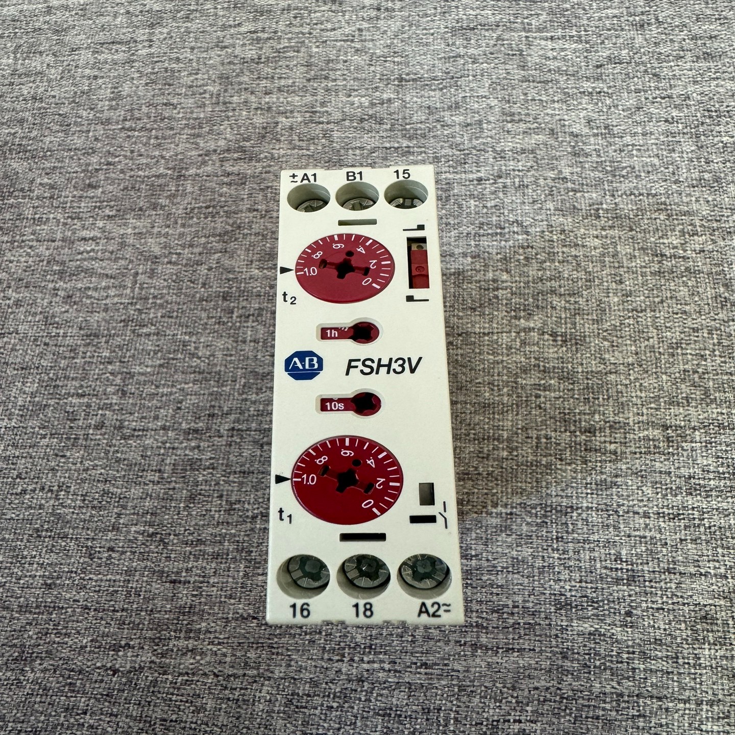罗克韦尔700-FSH3VU23继电器全新原装正品现货--议价商品