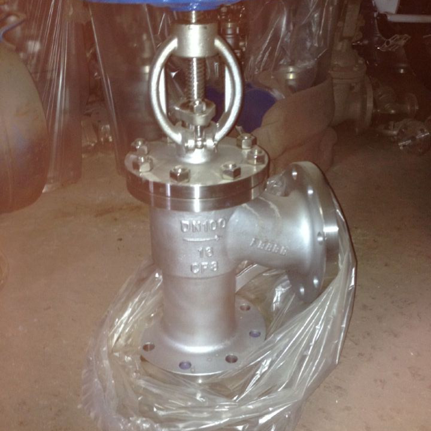 不锈钢角式截止阀法兰角式截止阀普通截止阀手动截止阀