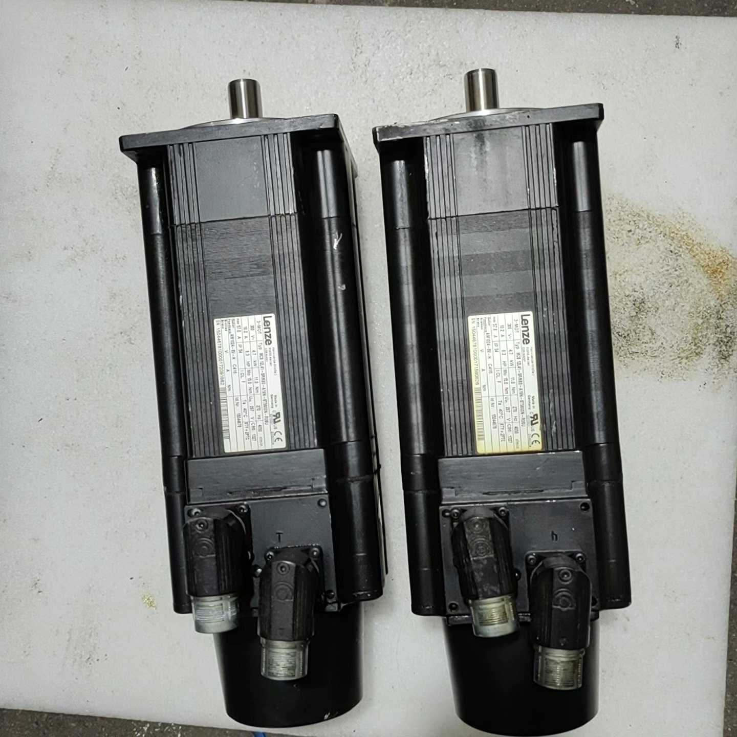 询价~德国Lenze伦茨伺服电机，MCS 12L41一SRMB0一