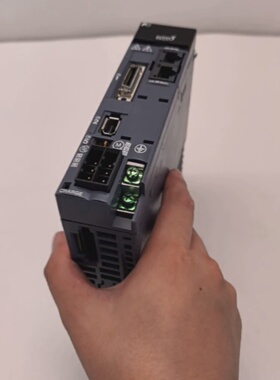 议价Ryh401f5Vv2 Fuji Servo Drive 400W Power ThreePhase Trans