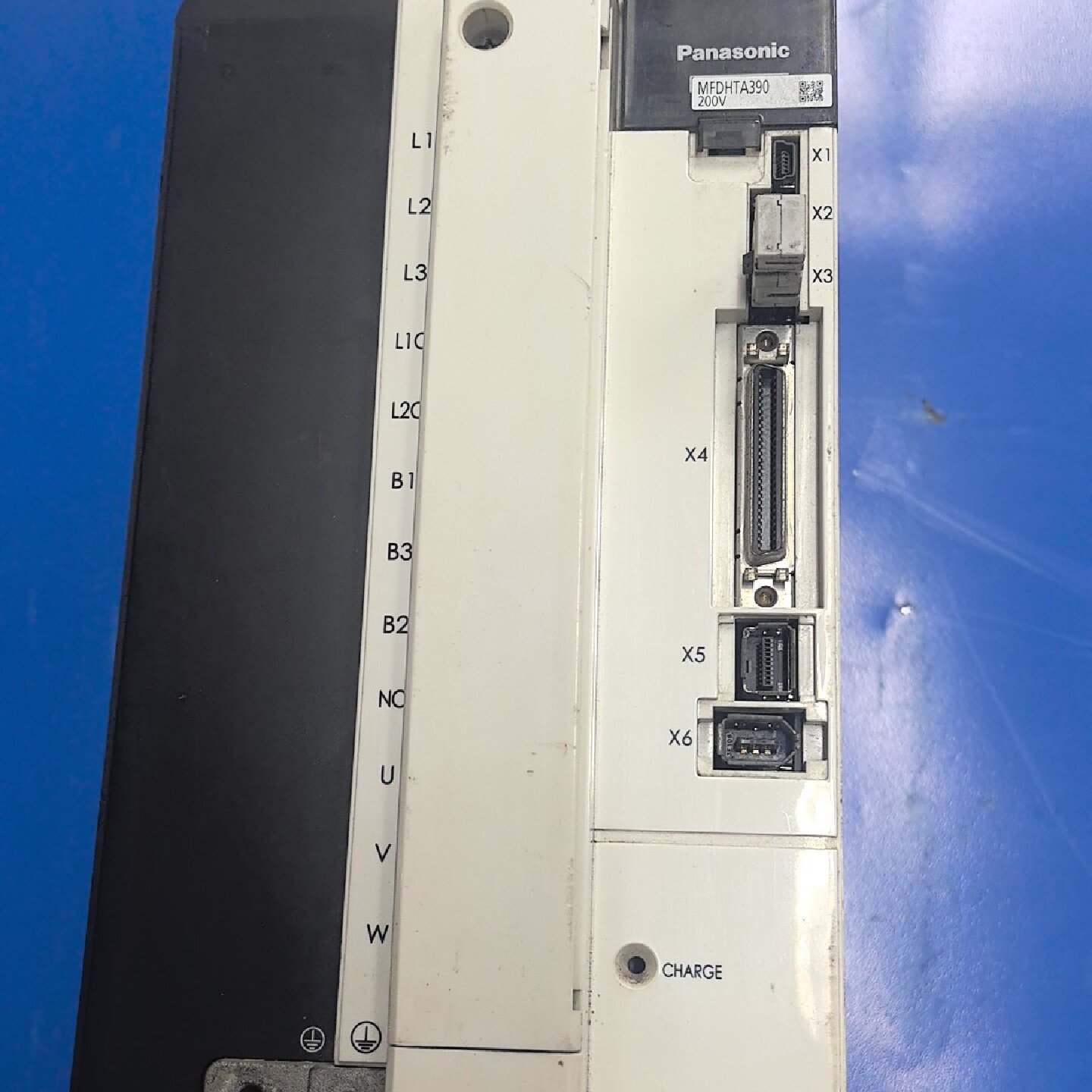 松下伺服驱动器MFDHTA3903KW功率实物拍摄功能