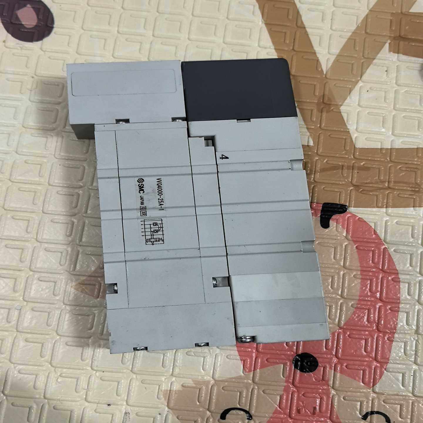 SMC电磁阀VQ4600Y-51加带残压释放的中止式隔板VV-议价