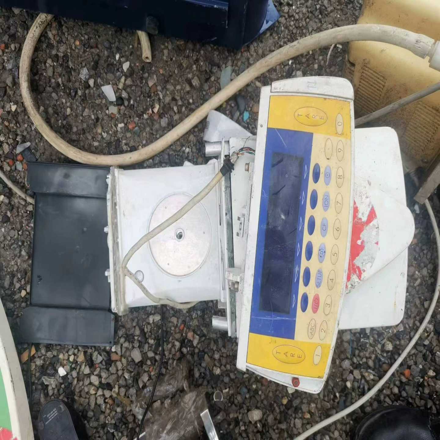 议价赛多十万分子一实验室天平me215s拆卖,屏100,适用