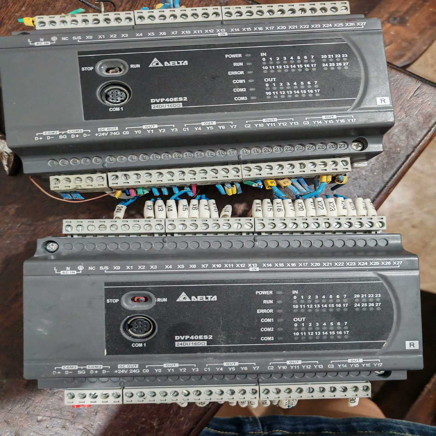 台达plc，18年份，dvp40es200r，一台。功能~询价
