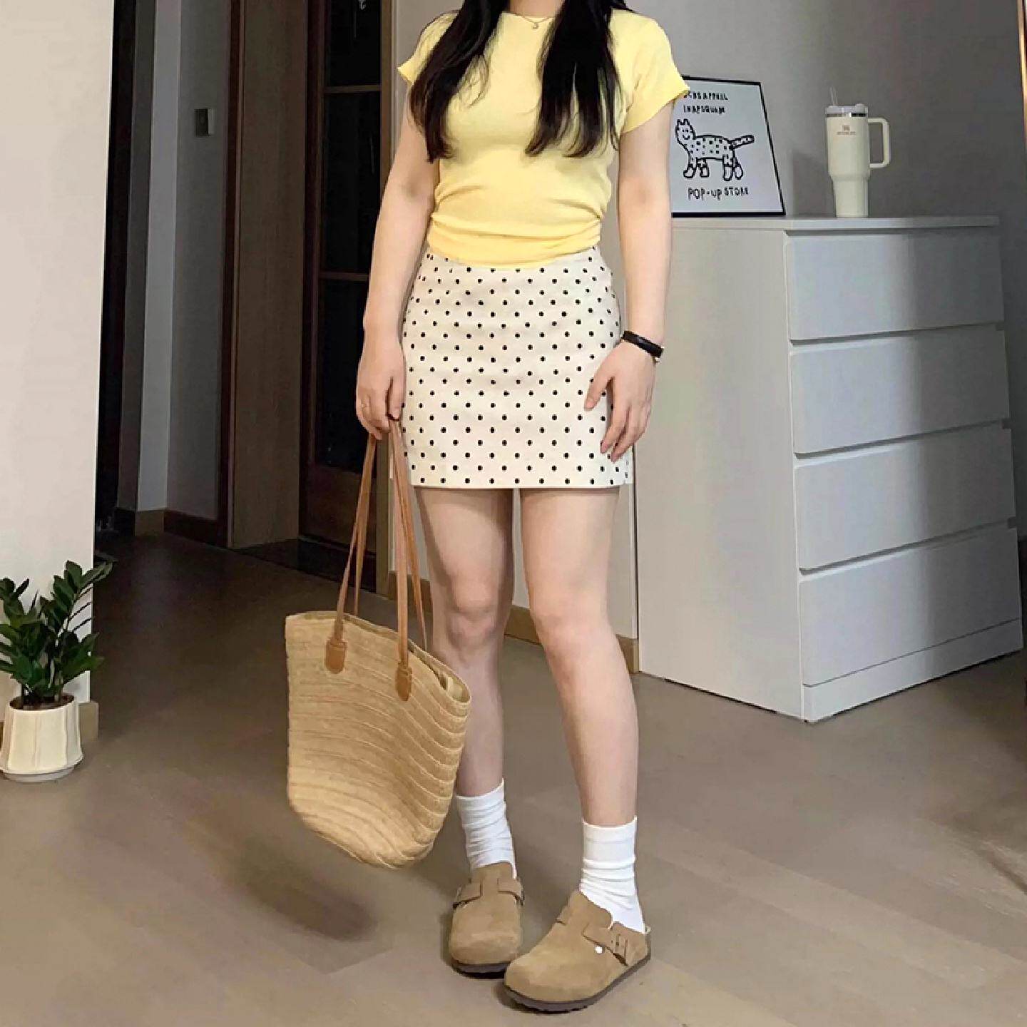 白色波点西装短裙女夏季薄款大码胖mm遮肚显瘦梨型身材a字半身裙