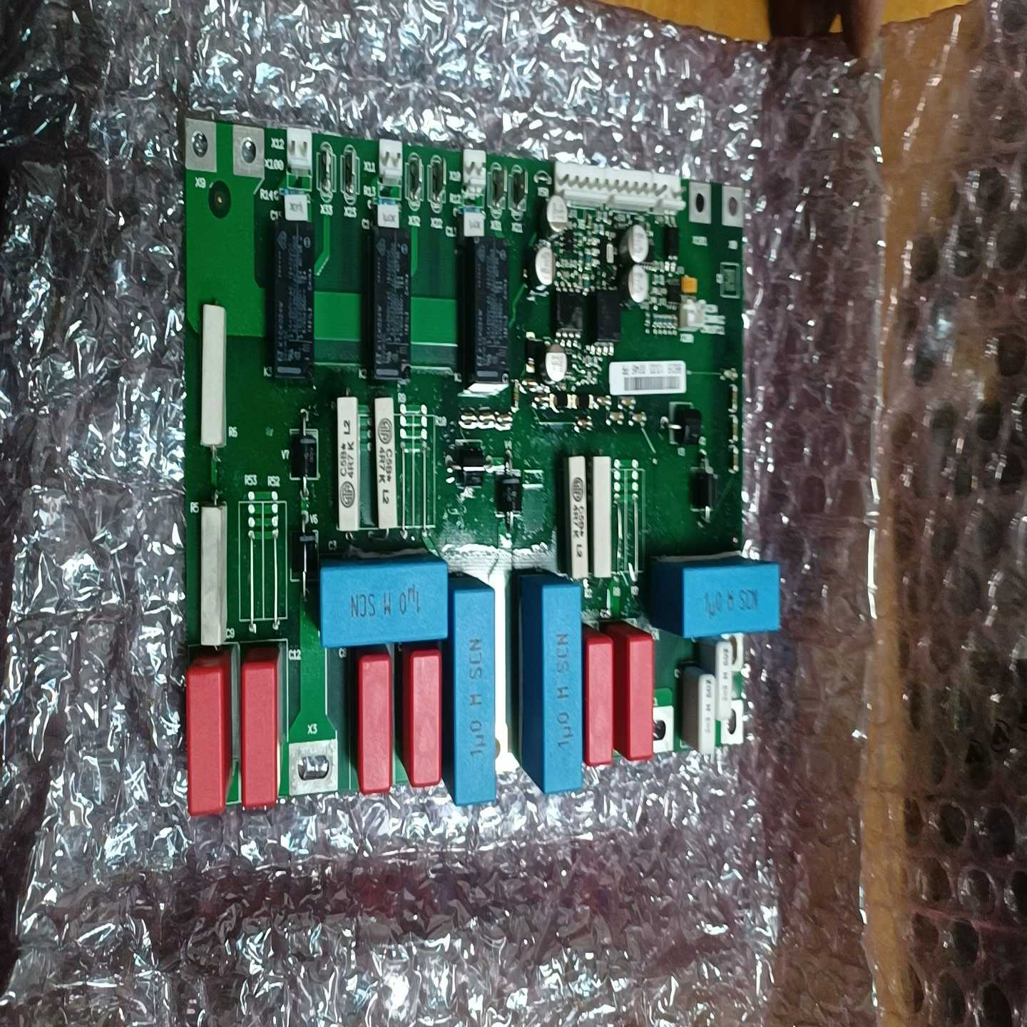 伟肯变频器启动板PC00861C看上去好像拍询价