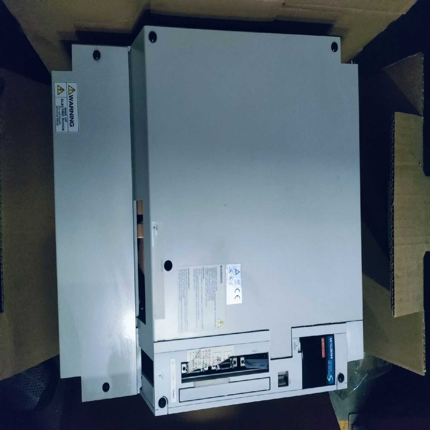 三菱22Kw伺服驱动器，MR-J2S-22KB4，库存备用机--议价商品