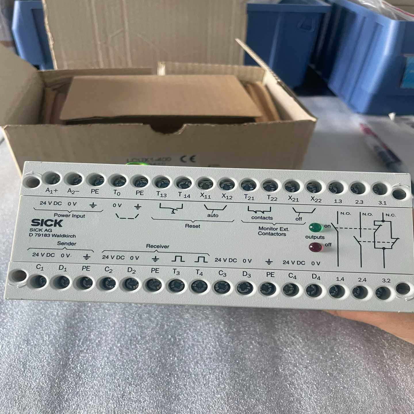 SICK安全继电器，型号：LCUX1-400，101341议价