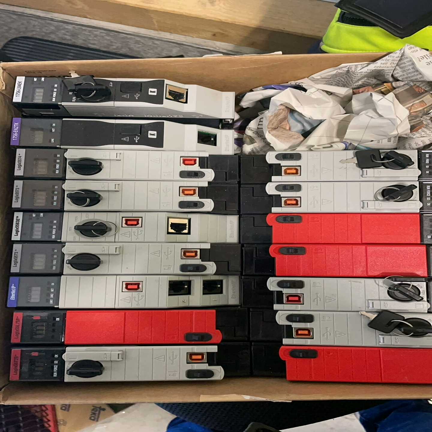 品牌A-B型号有1756-L81ES1756-L83--议价商品