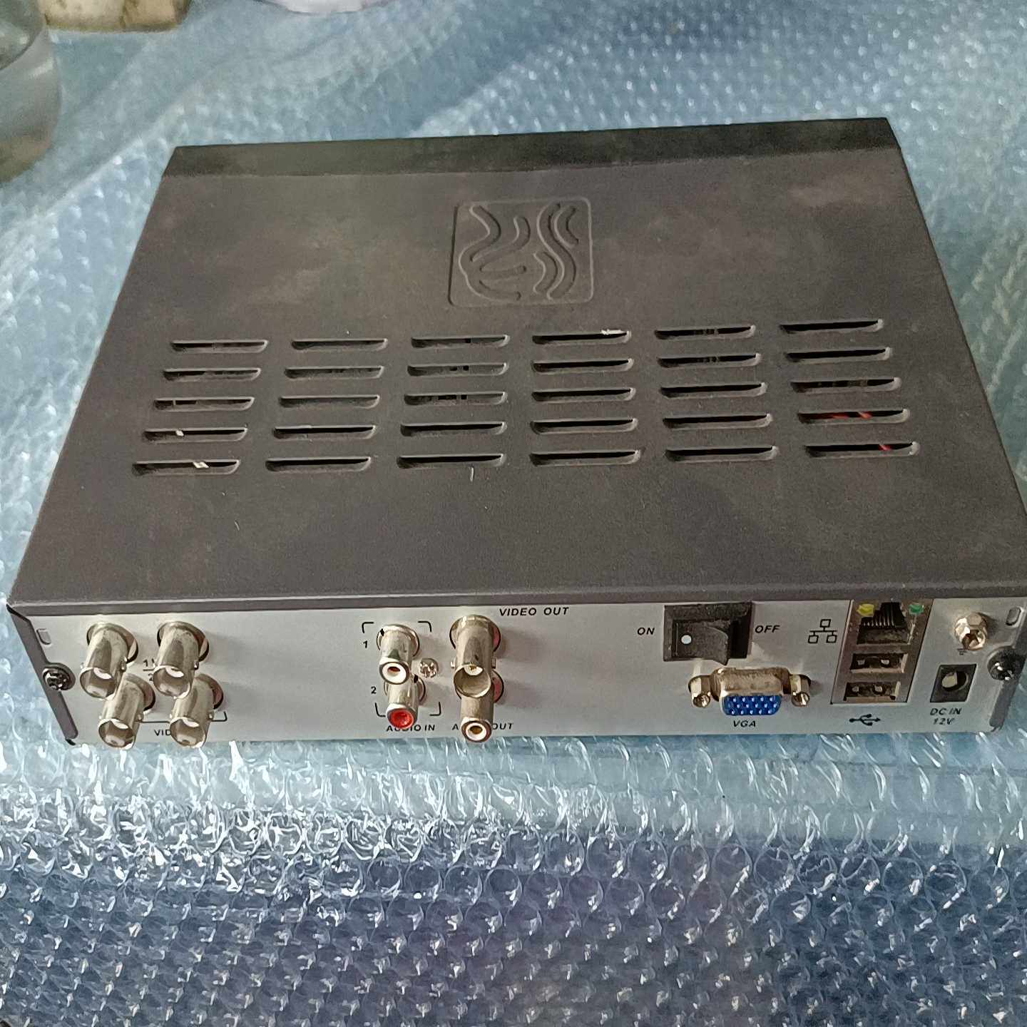 汉邦高科HB7204嵌入式数字硬盘录像机，13年的老机器，带--议价商