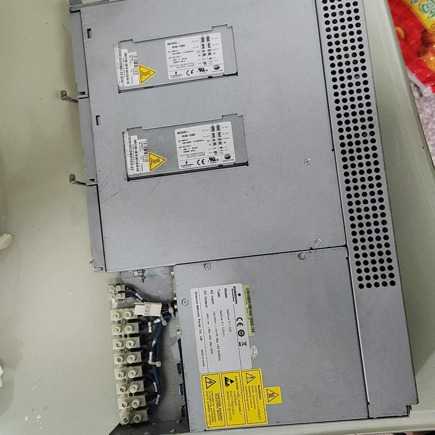 艾默生NetSure212C23-S1嵌入式通信电源插框系统{议价}