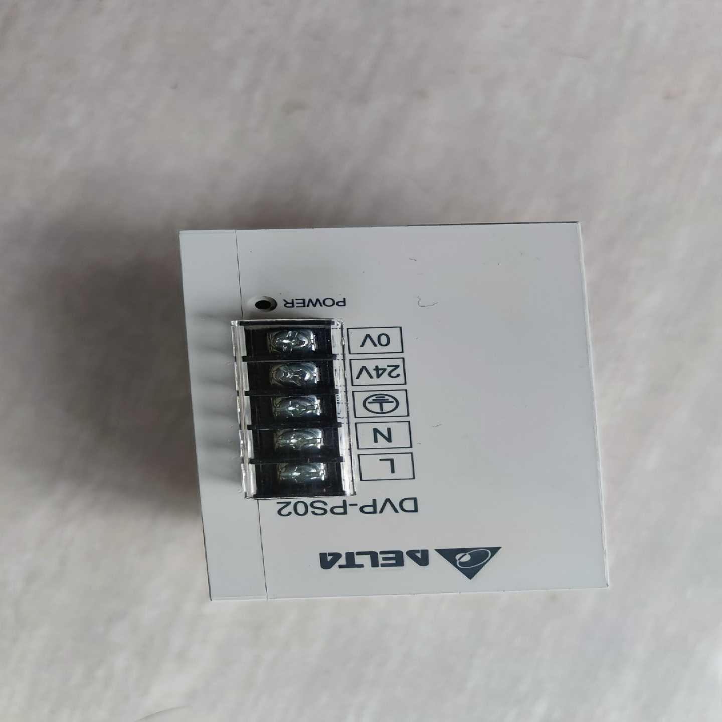 台达PLC电源DVPPS02成色实物图，功能正常询价