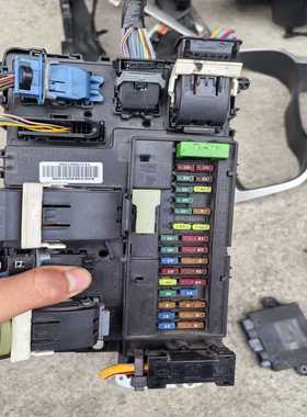 福特蒙迪欧原装车身电脑BCM模块，型号EG9T-15604，--议价商品