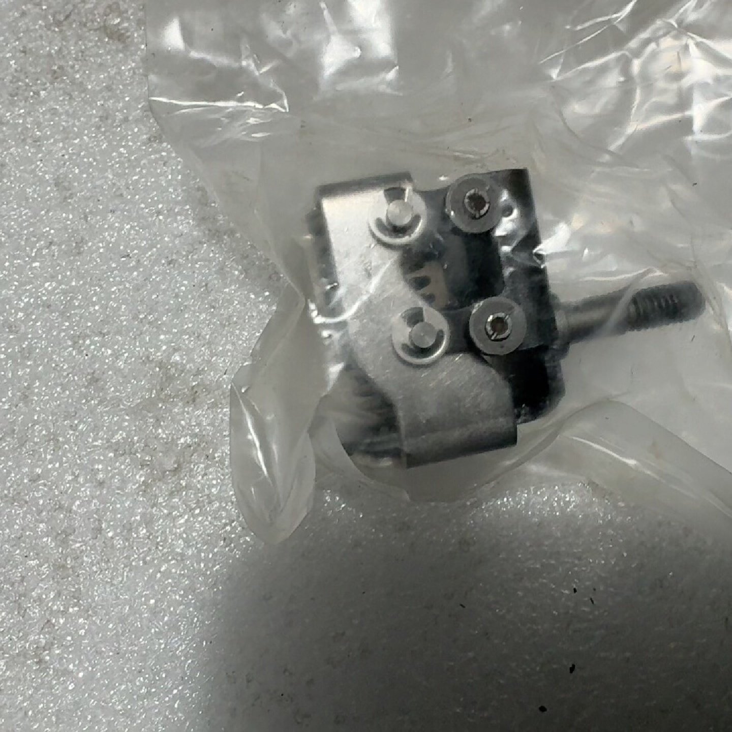 托盘夹子阻隔膜型号6J154010物料编码100343议价,电子元器件市场,其它元器件,淘宝优惠券,粉丝福利购,淘宝优惠卷