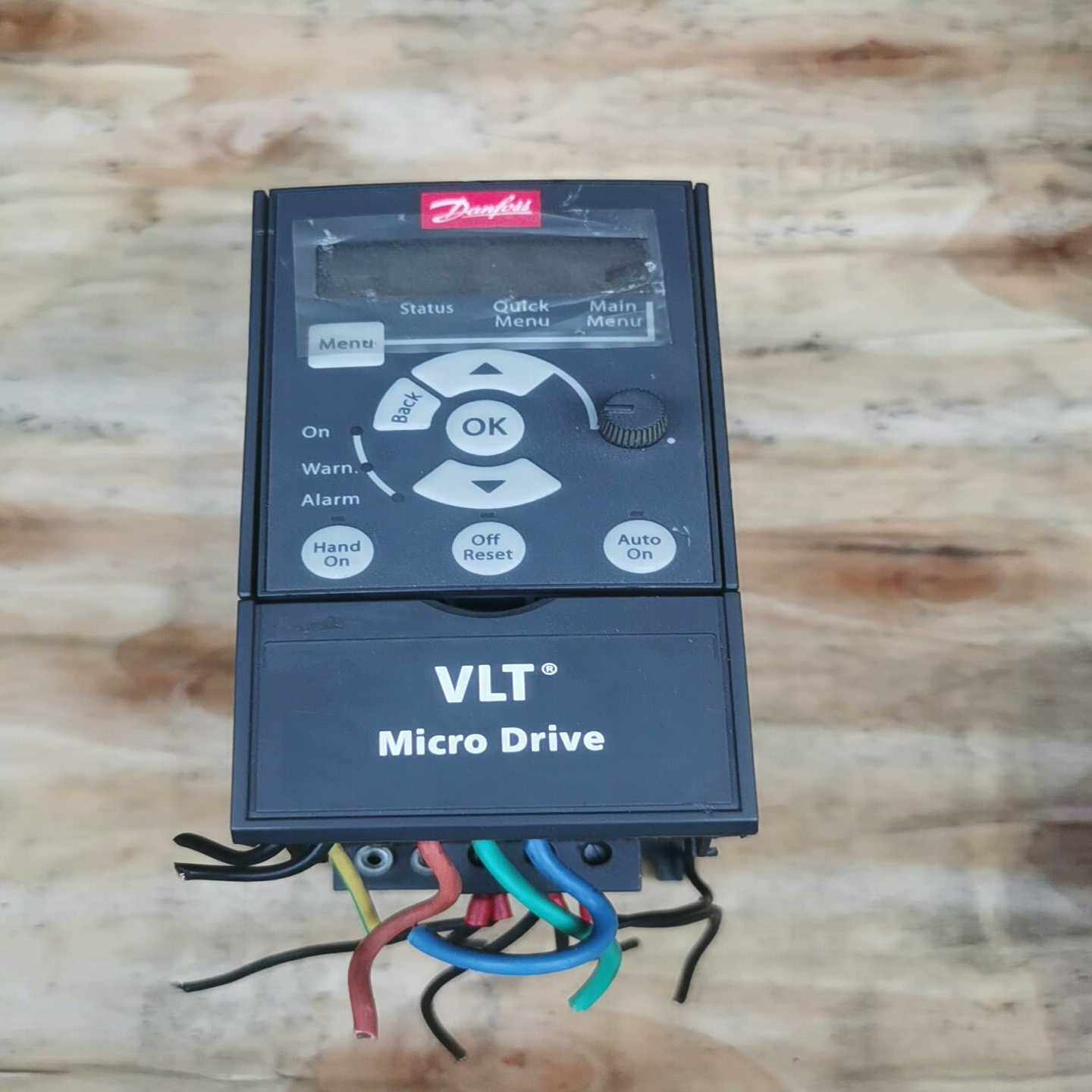 Danfoss丹佛斯132F0018变频器询价