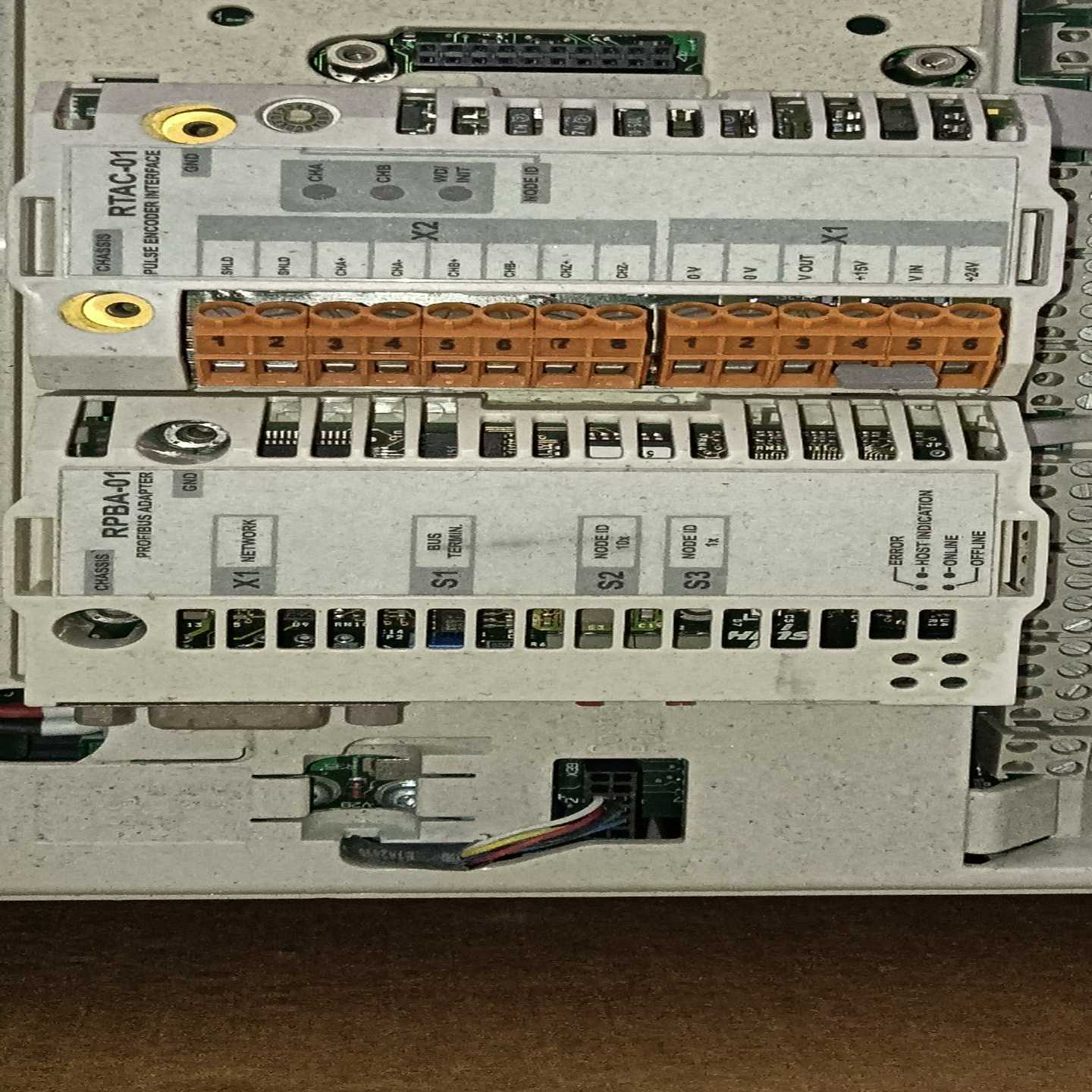 询价Abb800系列卡RPBA-01RTCA-01装机没有使用